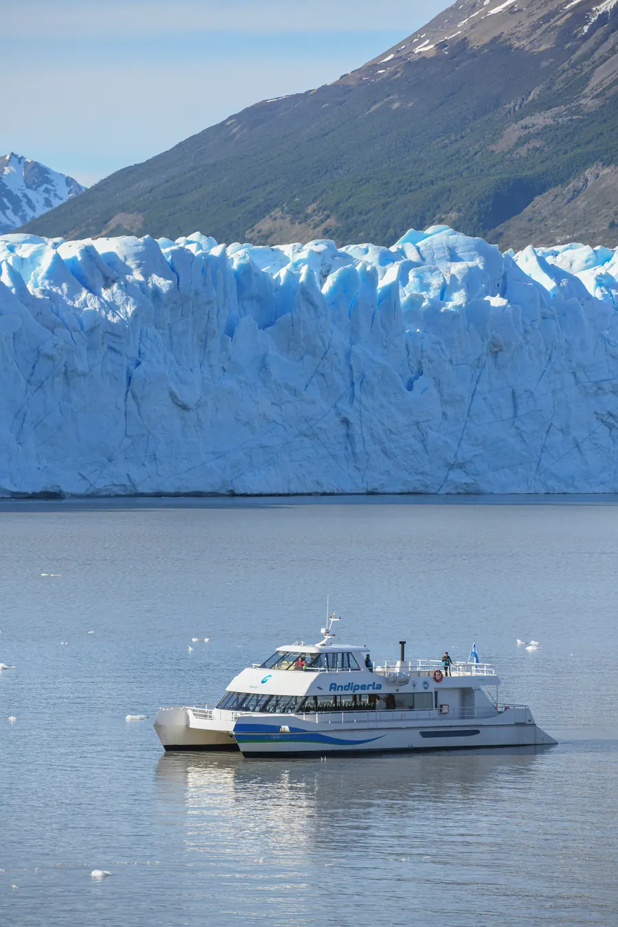 Vista del glaciar Perito Moreno desde el agua